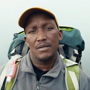 Simon-Bio-(1)